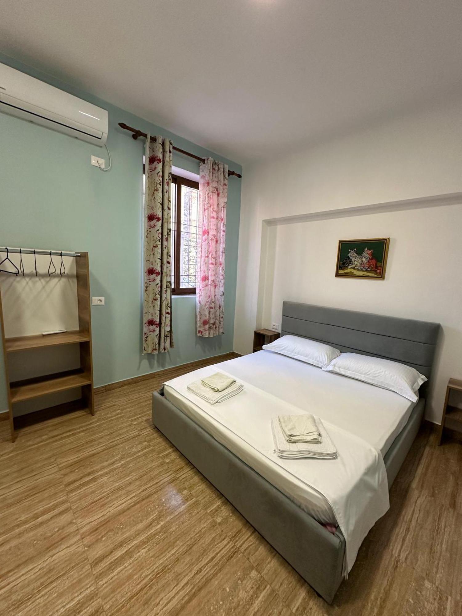 Las Palmas Guesthouse Шкодер Екстер'єр фото